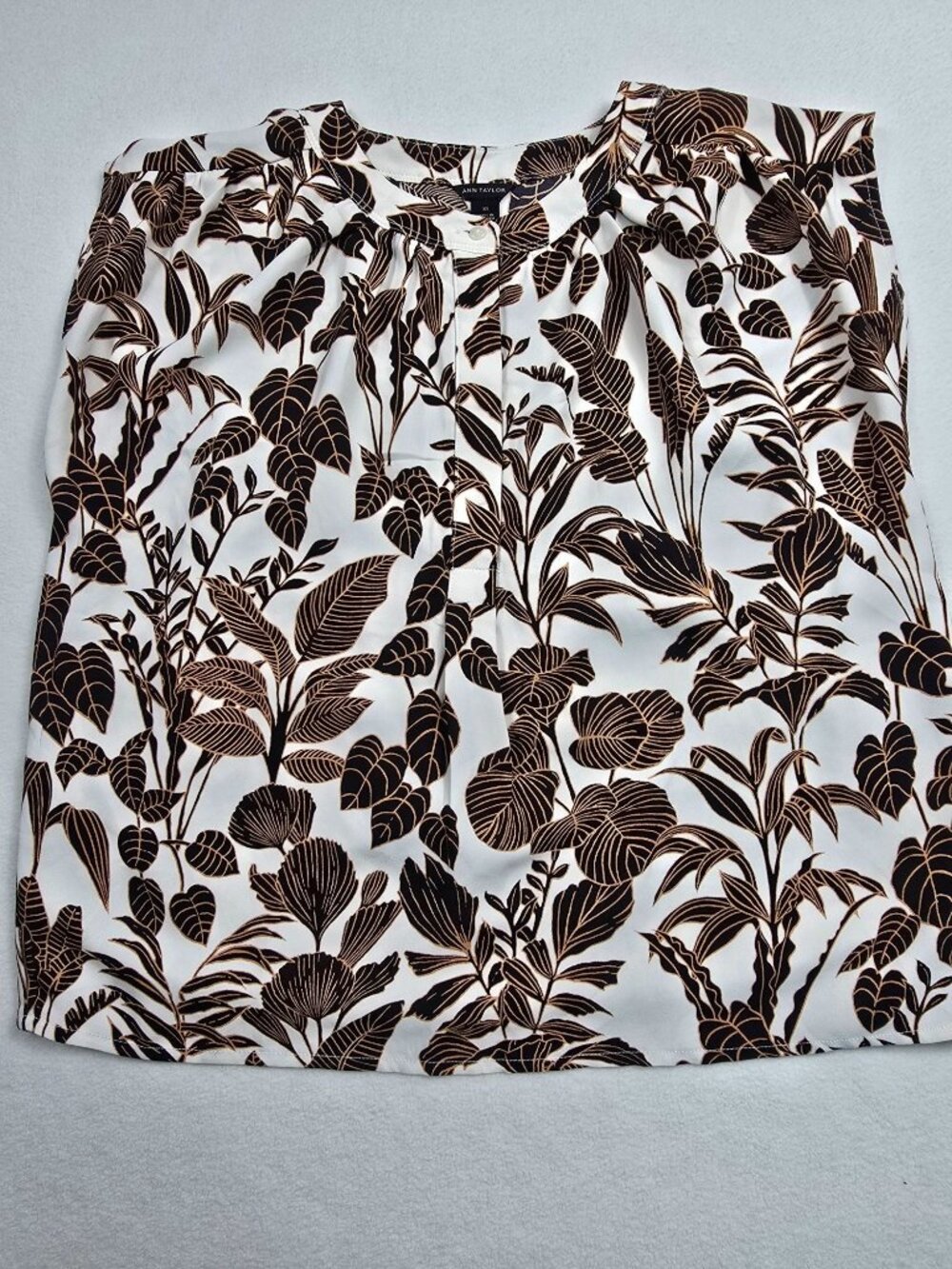 Ann Taylor Womens XS Sleeveless Floral Blouse Black & Cream Lightweight